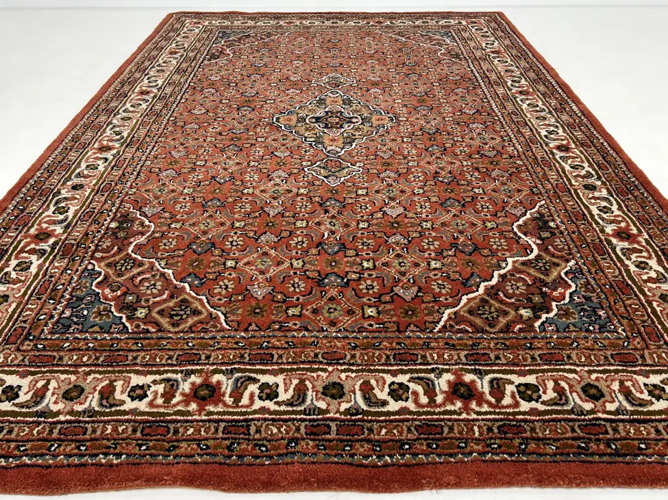 HD0101 kilimas 3 Rankų darbo vilnonis kilimas. Kilmės šalis – Indija 195x300x2 cm