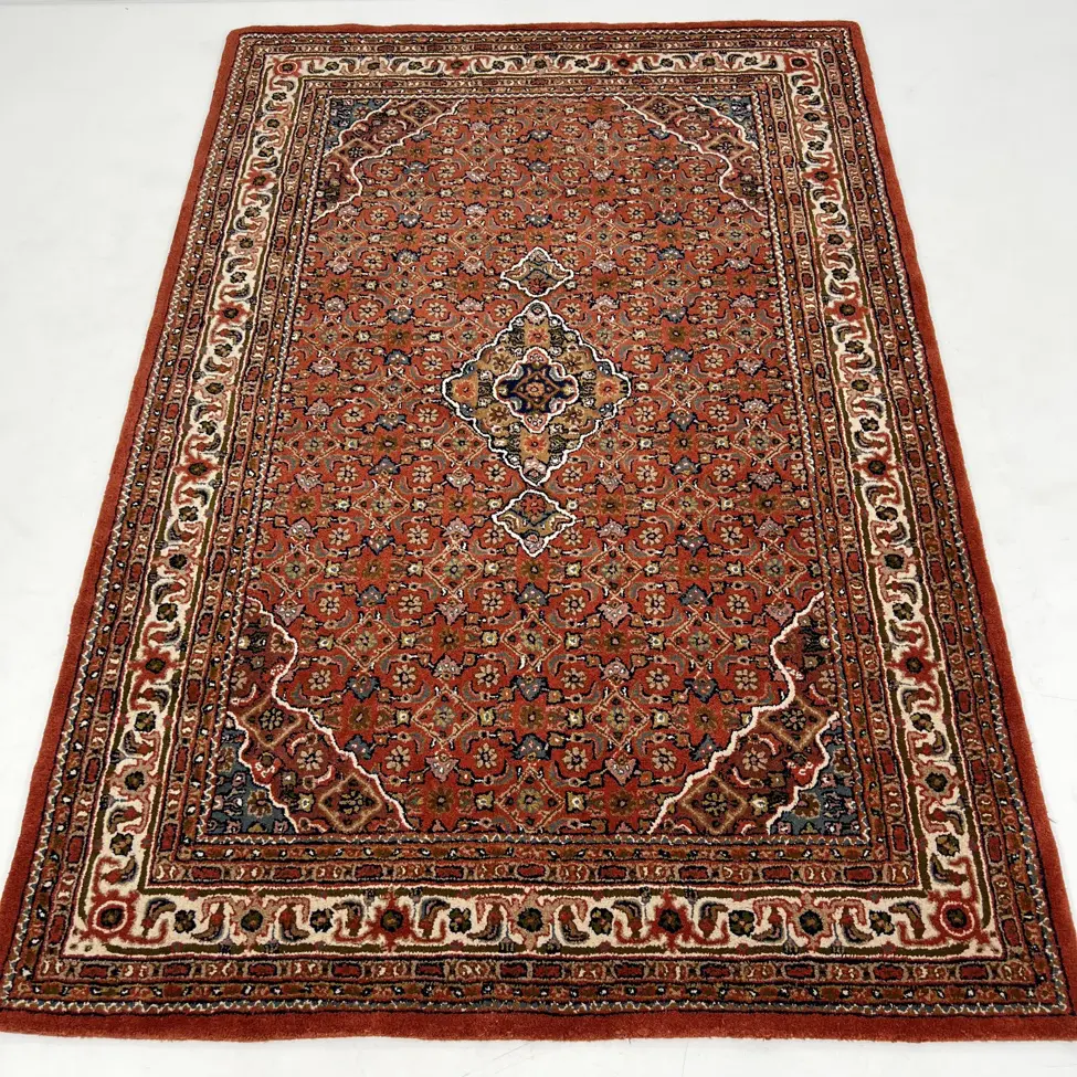HD0101 kilimas 4 Rankų darbo vilnonis kilimas. Kilmės šalis – Indija 195x300x2 cm