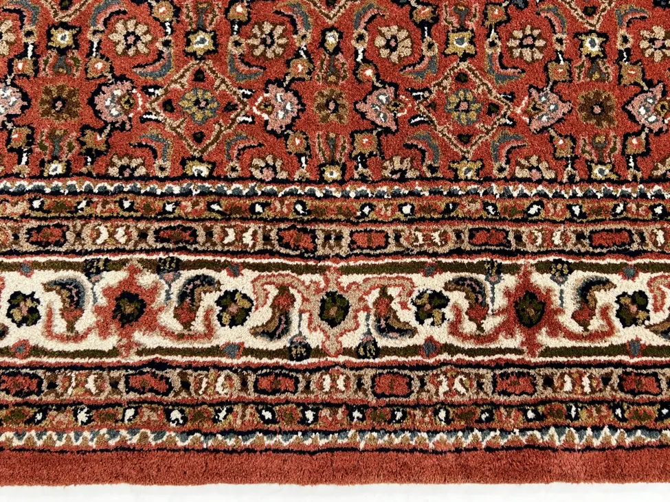 HD0101 kilimas 8 Rankų darbo vilnonis kilimas. Kilmės šalis – Indija 195x300x2 cm