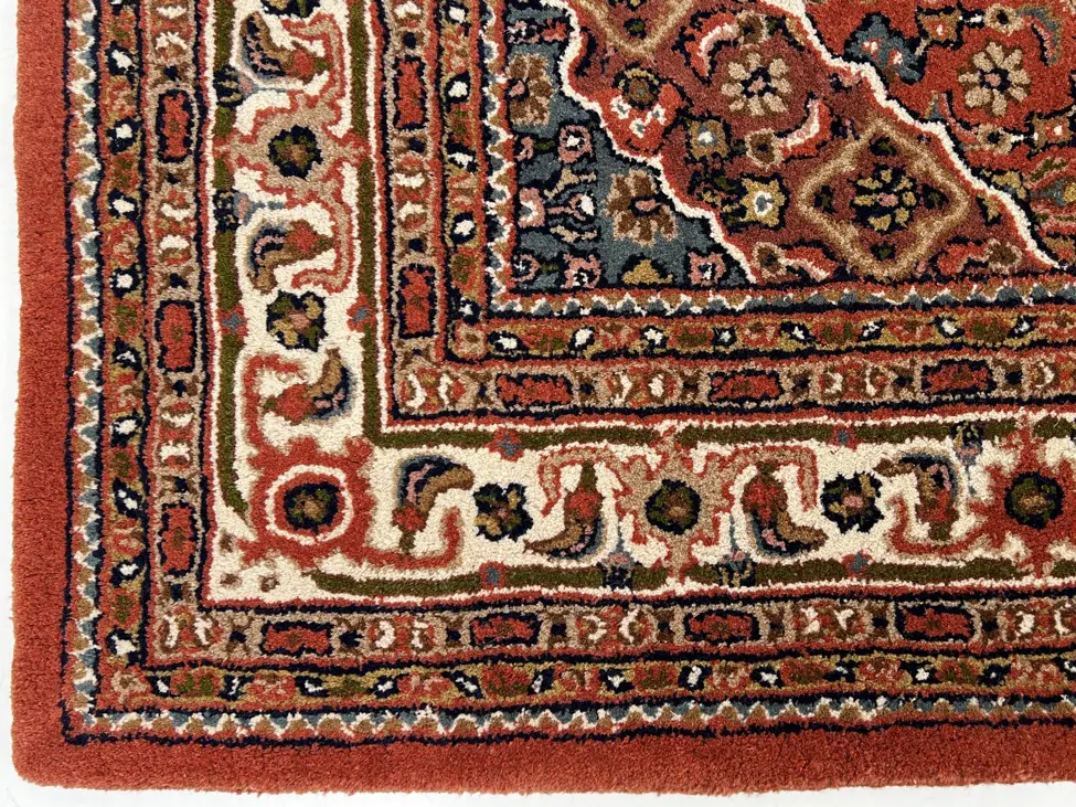 HD0101 kilimas 9 Rankų darbo vilnonis kilimas. Kilmės šalis – Indija 195x300x2 cm