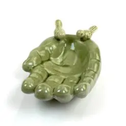 Keramikinis delno formos indas – lesykla su paukščių figūromis 24x14x9 cm