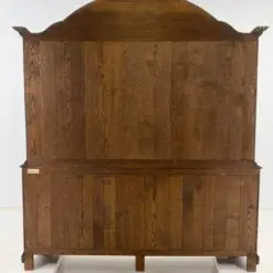 Ilgas ąžuolinis dviejų dalių bufetas gaubtu stogu 43x195x224 cm