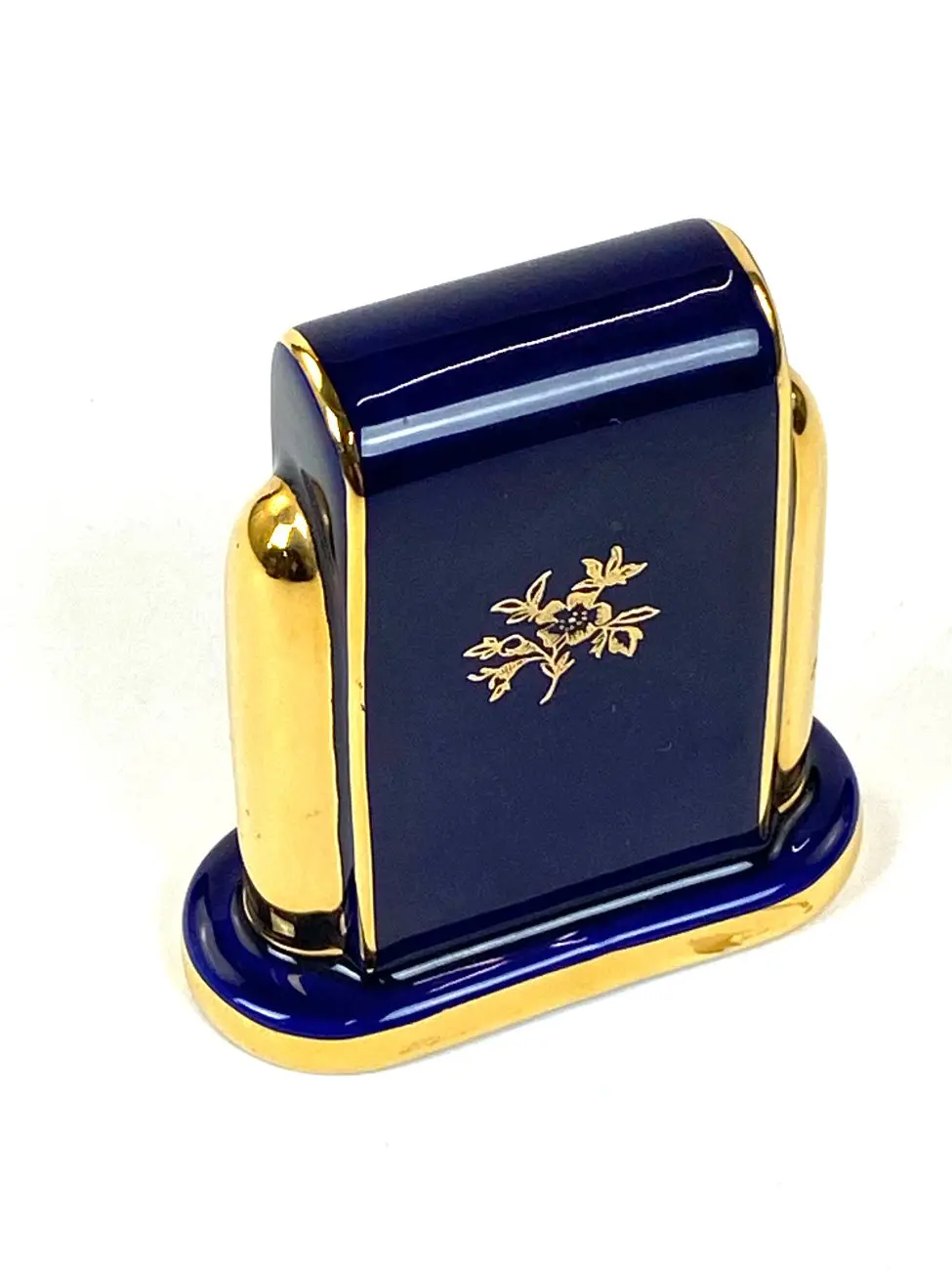 HB0780-pastatomi-laikrodziai-8 Staiger stalinis kvarcinis laikrodis porcelianiniame Legle Limoges rėme 3,5×7,5×8,5 cm