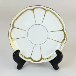 Porcelianinė Limoges lėkštutė po puodeliu su aukso spalvos apvadais 14,5×14,5×2 cm