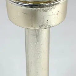Vokiška metalinė BMF (Bayerische Metallwarenfabrik) žvakidė stikliniu gaubtu 11x11x31 cm