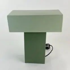 Modernus metalinis žalių atspalvių T formos stalinis šviestuvas 15,5x32x35 cm