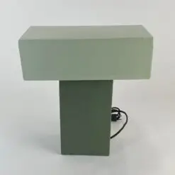 Modernus metalinis žalių atspalvių T formos stalinis šviestuvas 15,5x32x35 cm