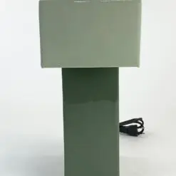Modernus metalinis žalių atspalvių T formos stalinis šviestuvas 15,5x32x35 cm