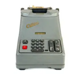 Švediškas vintažinis "Odhner" elektrinis skaičiavimo aparatas 38,5x21x18 cm