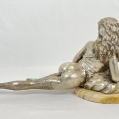 Moters skulptūra 25x60x30 cm