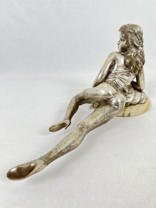 Moters skulptūra 25x60x30 cm
