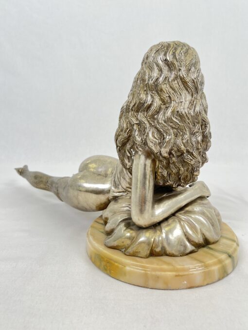 Moters skulptūra 25x60x30 cm