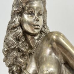 Moters skulptūra 25x60x30 cm