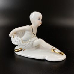 Porcelianinė balerinos skulptūra 6x11x8 cm
