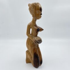 medinė skulptūra moters iš Afrikos