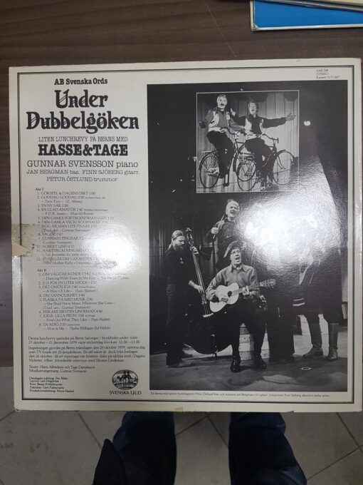 Hasse & Tage – 1979 – Under Dubbelgöken (Liten Lunchrevy På Berns)