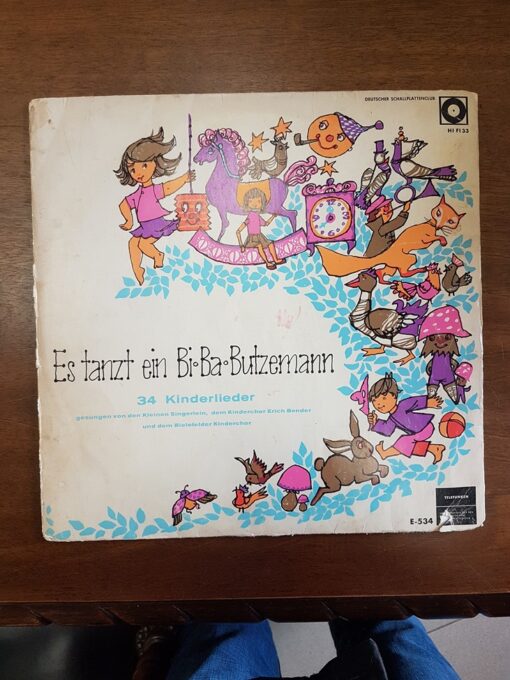 Die Kleinen Singerlein, Kinderchor Erich Bender, Der Bielefelder Kinderchor – Es Tanzt Ein Bi-Ba-Butzemann