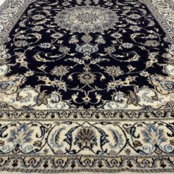 Rankų darbo kilimas “Nain” 190×300 cm