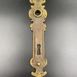Žalvarinė durų rankenos apdaila 5×26 cm