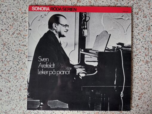 Sven Arefeldt – 1973 – Leker På Pianot