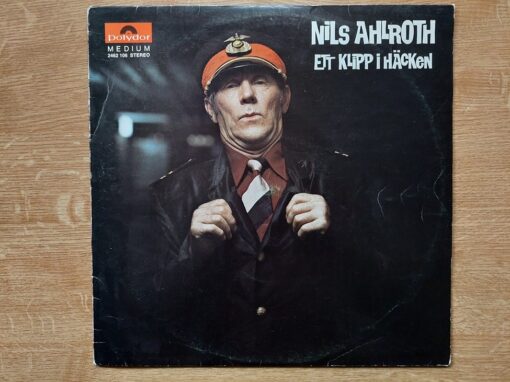 Nils Ahlroth – 1972 – Ett Klipp I Häcken