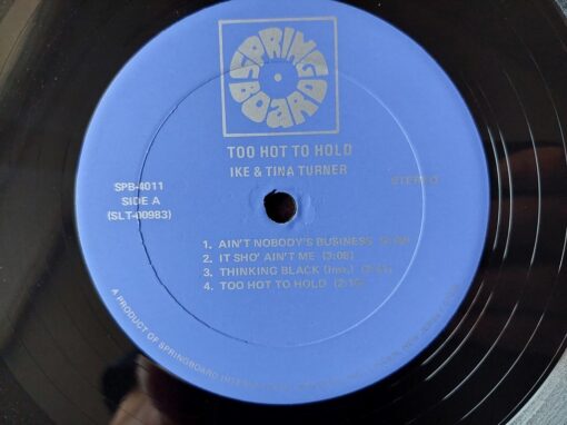Ike & Tina Turner – 1972 – Too Hot To Hold