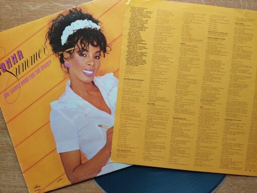 Donna Summer – 1983 – She Works Hard For The Money