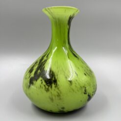 Žalia stiklinė vaza