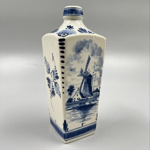 Mėlyna "Delft" keramikos vaza su tapytu malūnu