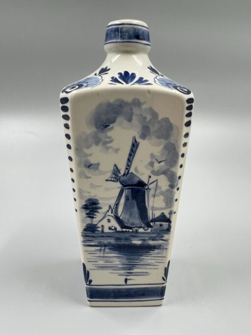 “Delft” vaza 7x7x17 cm