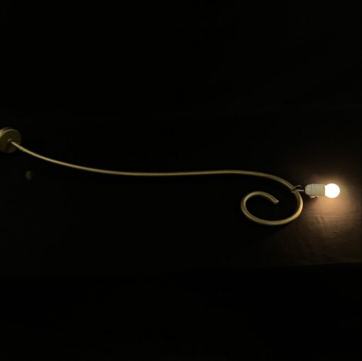Sieninis šviestuvas 21×111 cm