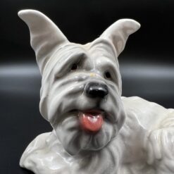 Porcelianinė škotų terjero skulptūra 10x16x12 cm