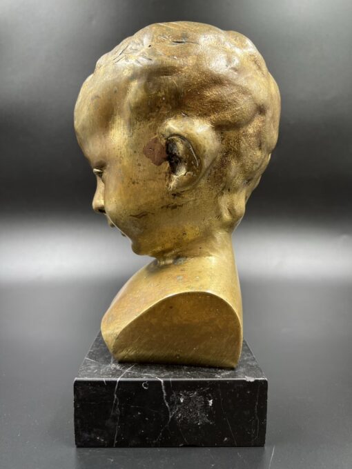 Bronzinė berniuko skulptūra 12x13x25 cm