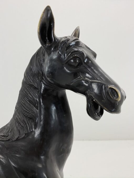 Bronzinė žirgo skulptūra 44x110x119 cm