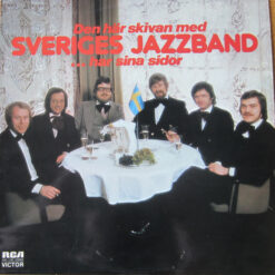 Sveriges Jazzband - 1975 - Den Här Skivan Med Sveriges Jazzband Har Sina Sidor