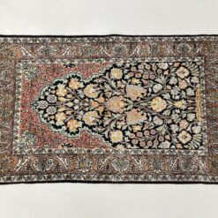 Persiškas rankų darbo kilimas su šilku 75×122 cm
