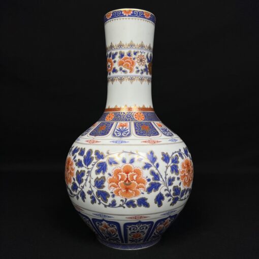 keramikinė rytietiško stiliaus vaza
