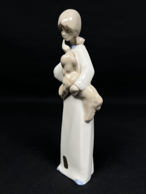 Porcelianinė skulptūra “Tang SL” 4x7x22 cm