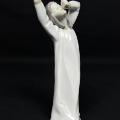 Porcelianinė skulptūra 7x9x23 cm