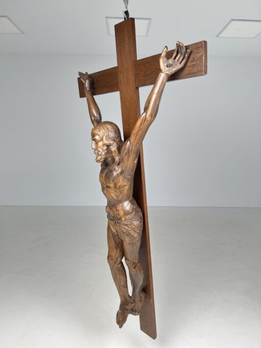 Medinis kryžius su Jėzaus skulptūra 25x85x174 cm