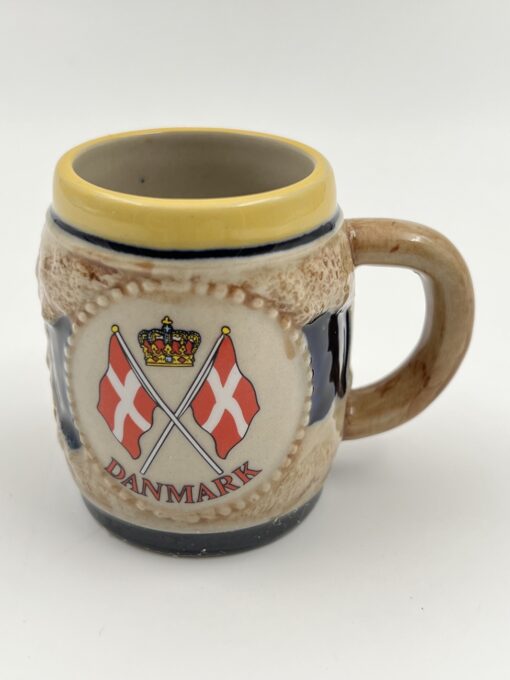 Keramikinis puodelis “Denmark” 8x5x7 cm