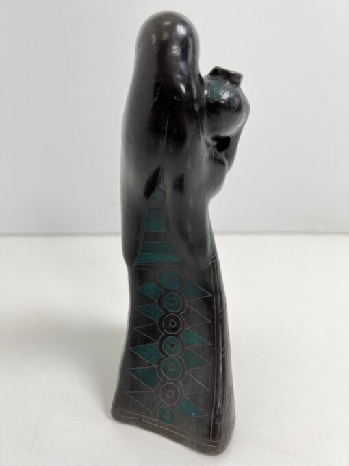Keramikinė moters skulptūra 19x12x36 cm