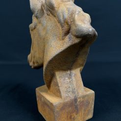 Ketaus lauko skulptūra “Arklys” 26x10x29 cm