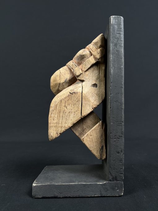 Medinė skulptūra “Arklys” 15x11x31 cm