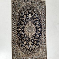 Persiškas rankų darbo kilimas “Nain” su šilku 125×220 cm
