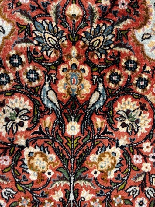 Rankų darbo vilnonis kilimas su šilku 80×122 cm