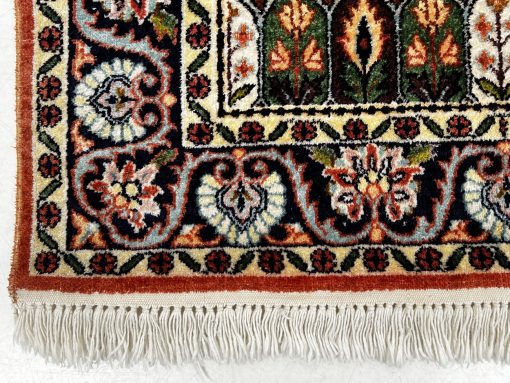 Rankų darbo vilnonis kilimas su šilku 80×122 cm