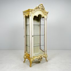 “Silik” baroko stiliaus vitrina 58x76x192 cm