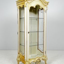 “Silik” baroko stiliaus vitrina 58x76x192 cm