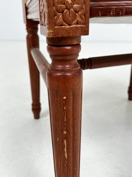 Medinis krėslas 64x63x98 cm (turime 6 vnt.)